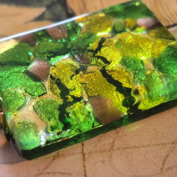 Green and Gold Resin Pendant - Picture 3 of 5